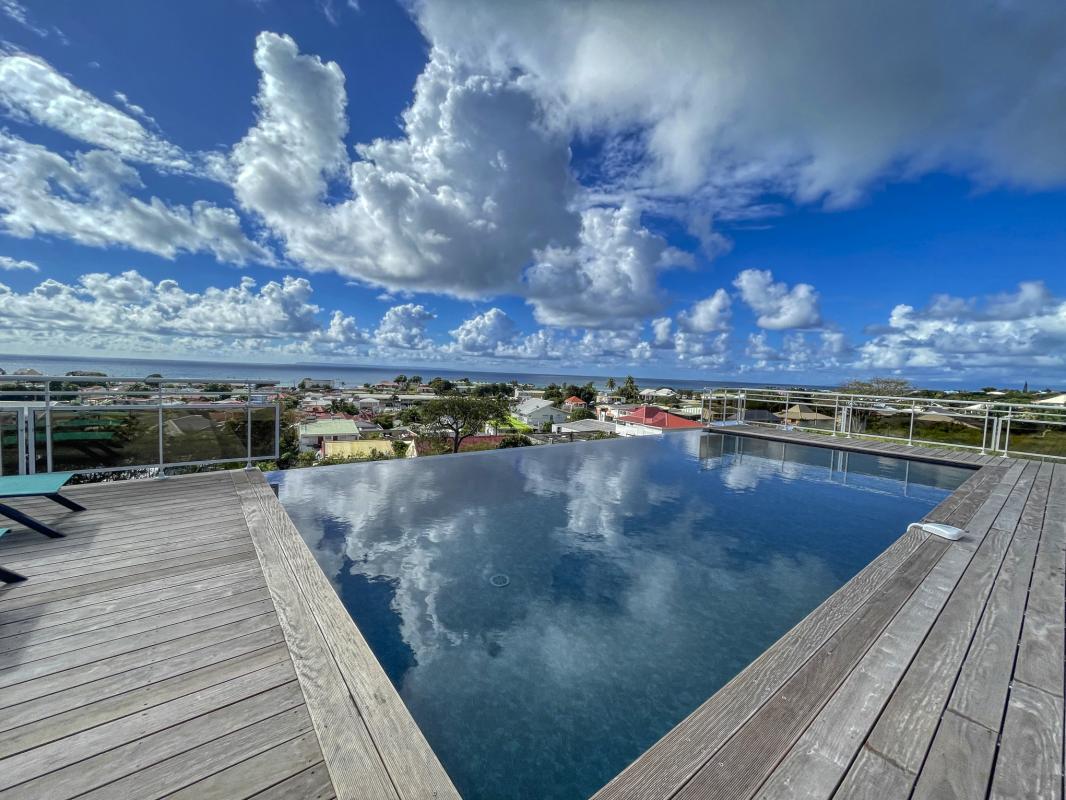 A louer villa vue mer Saint François Guadeloupe_piscine et mer-4